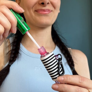 VCASE Lippenbalsam Schlüsselbund, Elastischer Lippenstifthalter, Anti-Lose Lippenbalsam Halter mit Metallverschluss, Lipgloss oder Lippenbalsam Perfect Fit