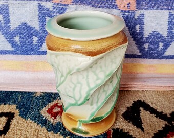 Deep facet vase