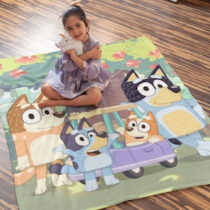 beautiful soft throw kids Bluey blanket