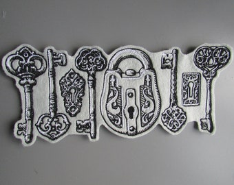Victorian Steampunk Keys Gestickter Aufnäher