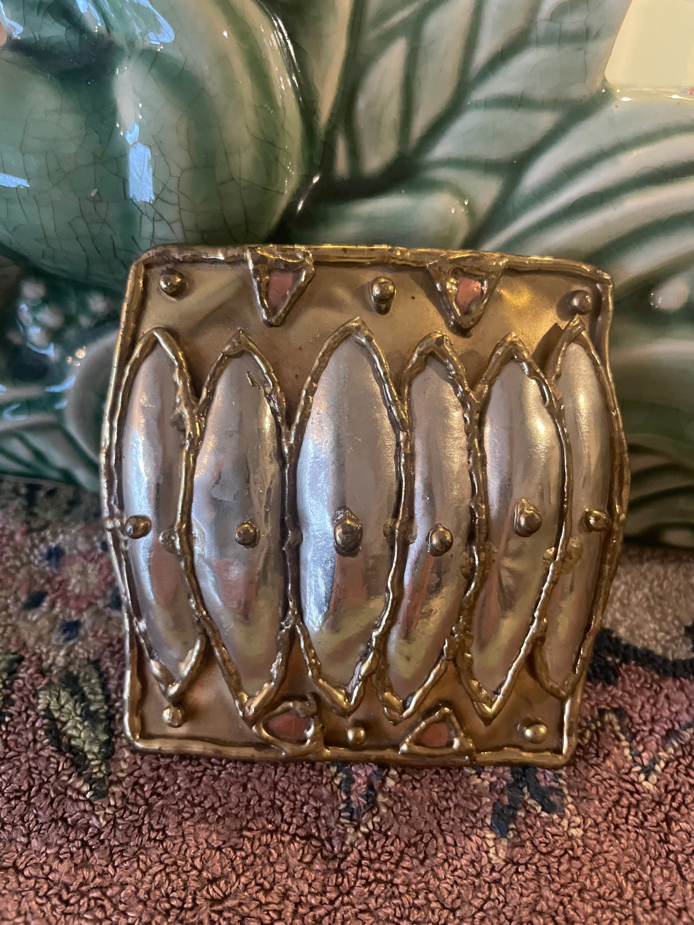 80\'s Cream Ivory Leather Waist Belt Silver Copper Mixed Metal Brutalist Buckle Vintage Brutalist Modern White Leather Mixed Metal Statement  main image 3