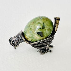Antique Silver Pecking Hen with Jasper Body