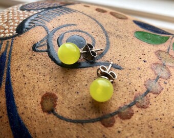 Cute 1960's Acid Yellow Lucite Studs