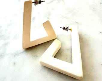 Vintage 1980s Cream Geometric Triangle Hoop Earrings