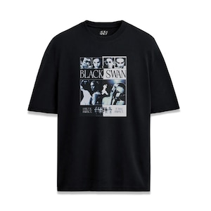 Camiseta premium unisex con diseño de citas de la icónica película "El Cisne Negro" impresa en la parte delantera