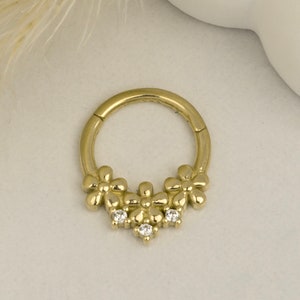 14K Solid Gold Flower Motif Hinge Ring Clicker Piercing, Minimalist Gold Ring Hinge Piercing, Gold Daith Piercing, Gold Helix Piercing