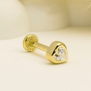 Piercing de trago con forma de corazón en oro macizo de 14 quilates: Pendiente minimalista para cartílago