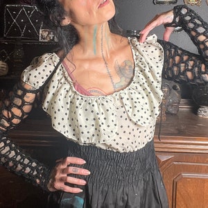 Crochet Pattern- Goth Fishnet Sleeves. Gothic Arm Warmers. Easy PDF Digital Download. mermaid costume net sleeves, belly dancer arm warmers