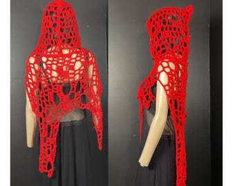 Cape au crochet Chaperon rouge, forme organique, grand poncho en toile, cape en résille, châle de festival, capuche pointue de fée, châle d'été