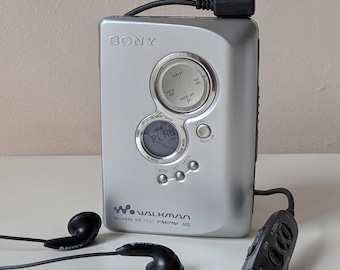 Sony Walkman Sports WM-F35 FM/AM Yellow – Vintage Cassette Player