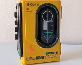 Vintage Sony Walkman Sports WM-SXF30 Cassette Alarm Clock AM/FM