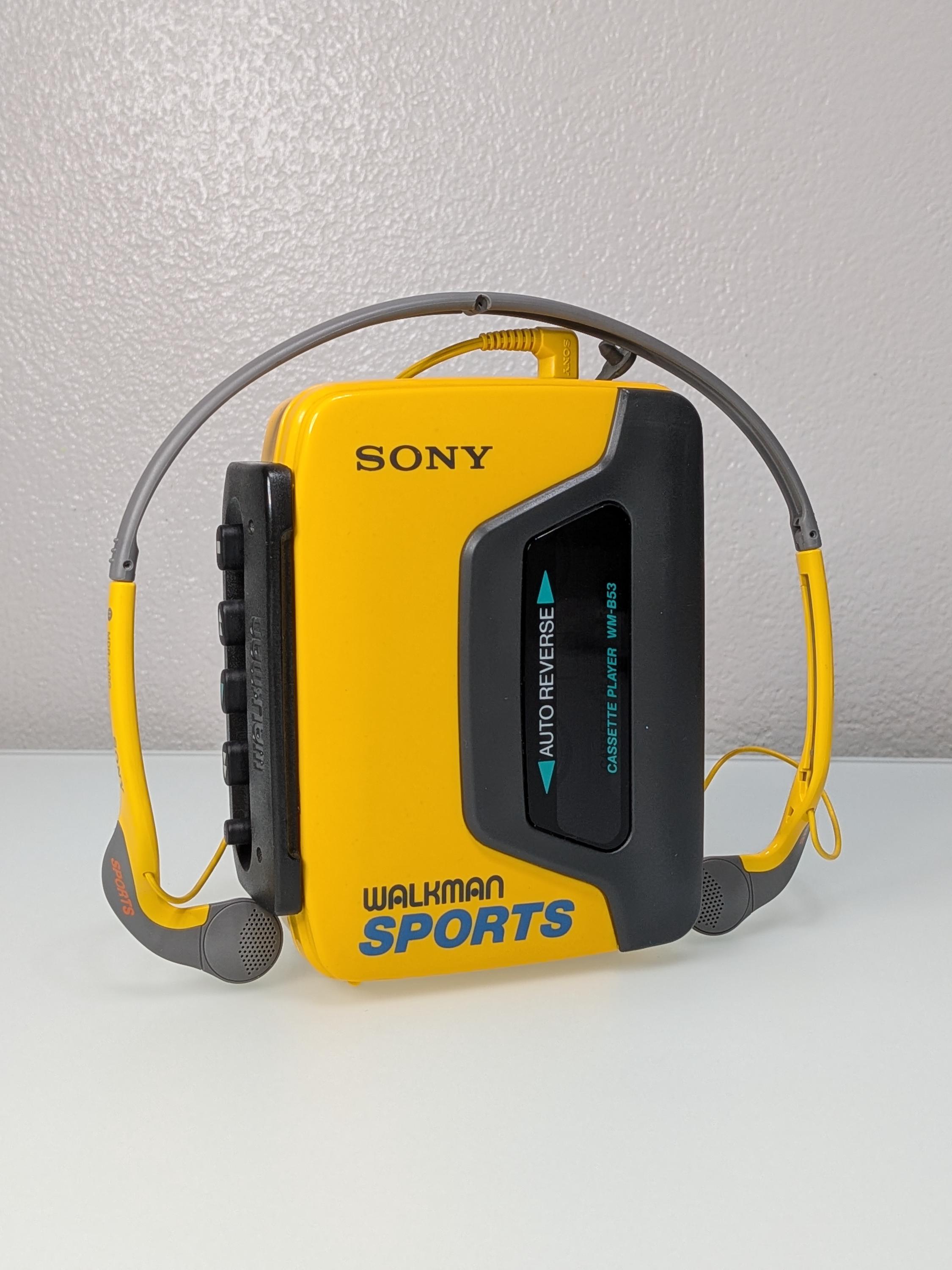 Sony sports yellow - Etsy España