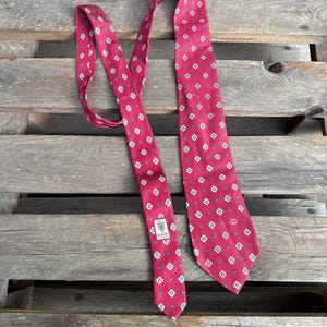 Vintage Gucci Tie 80s 90s 2000s collection retro fashion gucci geometric tie pattern luxury ties made in Italy