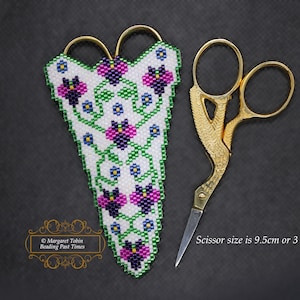 Patrón y tutorial de estuche de tijeras "Violetas". Con elección de un patrón de estuche de tijeras gratuito del sitio web "Beading Past Times".
