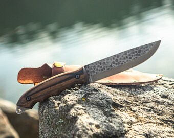 Handmade D2 Steel Hunting Knife: Walnut Handle, Leather Case