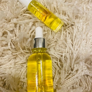 Foot Massage oil infused with turmeric and eucalyptus Foot reflexology oil blend,Natural foot care ,Overnight foot oil
