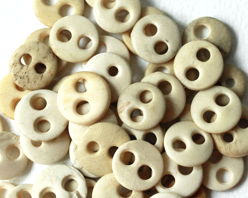 Patchwork Home Decoration Wooden Buttons Carved Tree Series 2 Holes Sewing