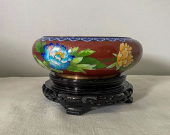 Chinese Cloisonne Bowl with Carved Wooden Stand, Vintage Chinoiserie, 7 inch