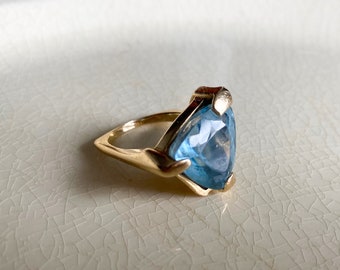 Vintage Blue Topaz Ring, 14Kt Gold Estate Jewelry, Size 6 3/4, Sky Blue Triangular Gemstone, Chunky Modern Design