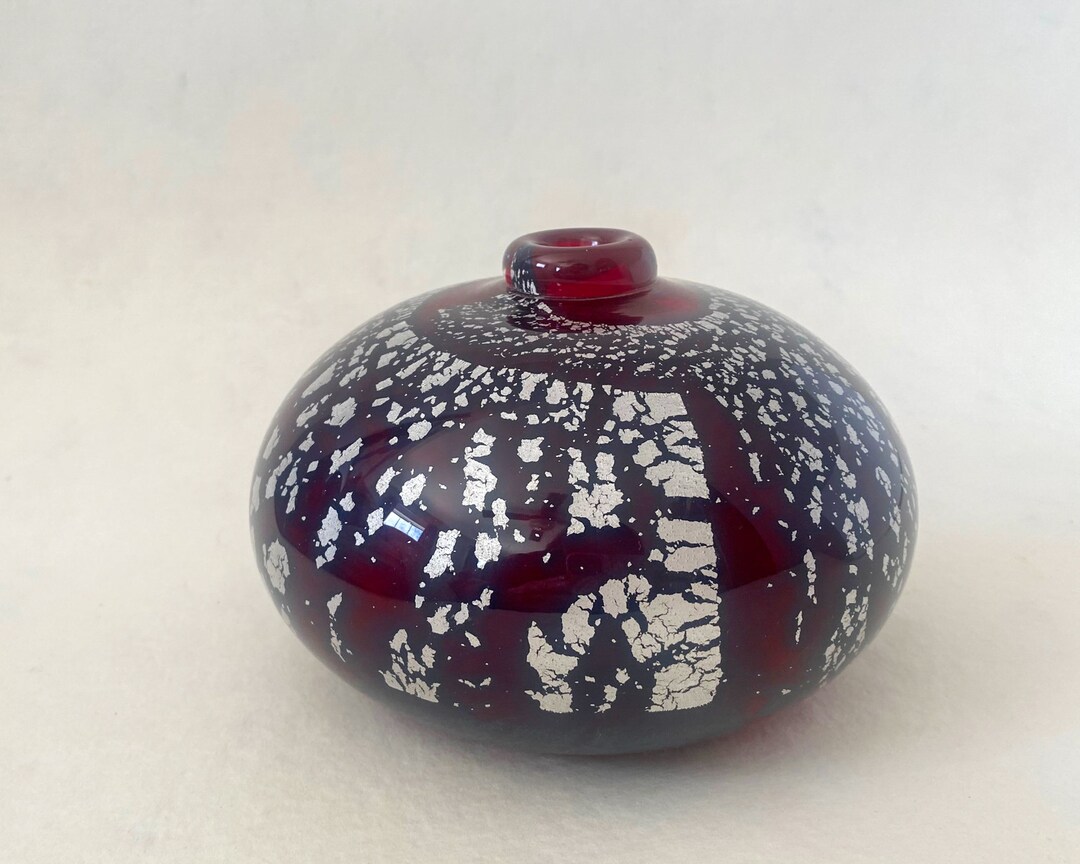 Hand-Blown Vintage Reproduction Glass Vase main image 0