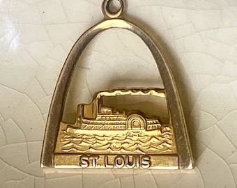 1980s 14K Gold Charm or Pendant, Vintage St. Louis Gateway Arch with Mississippi River Steamboat