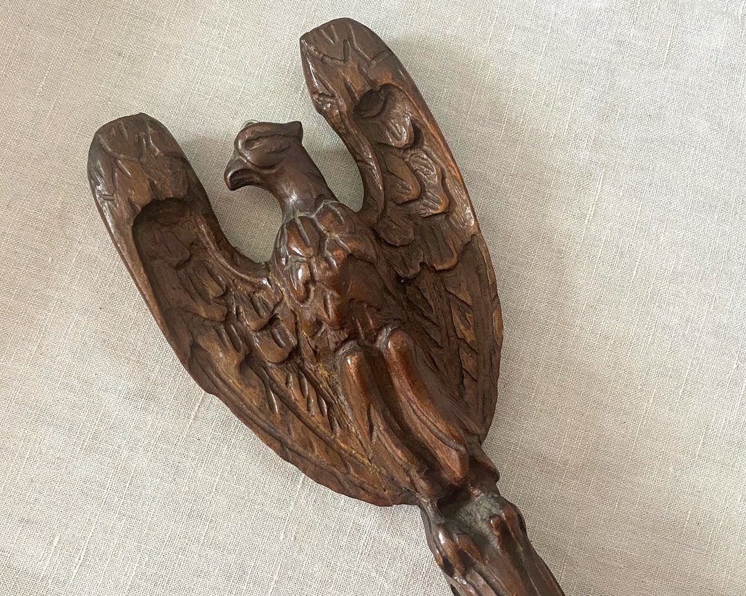 Carved Wood Chair Leg, Vintage Salvage Eagle / Bird Sculpture, Rustic