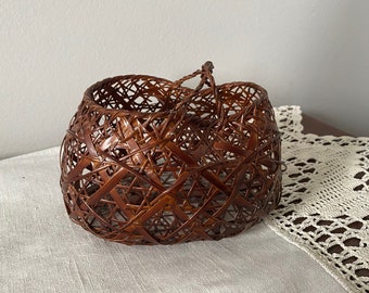 Japanese Hanakago Flower Basket, Vintage Ikebana Basket, Hand Woven Split Bamboo