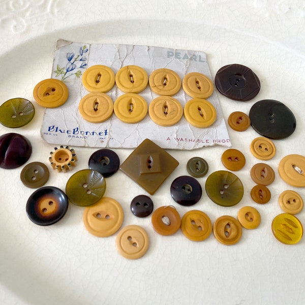 37 Bakelite Buttons, Butterscotch Yellow, Olive, and Brown Button Lot, Cookie, Gear, Slotted, Carded, Sew Through