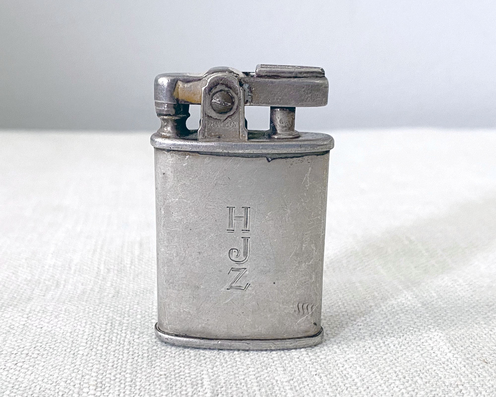 Ronson Sterling Silver Lighter, 1940s 1950s Pocket Lighter Ronson Sterling Silver Lighter, 1940s 1950s Pocket Lighter