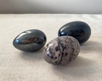 Natural Stone Egg, Choice of Hematite, Jasper, or Onyx, Vintage Easter Eggs