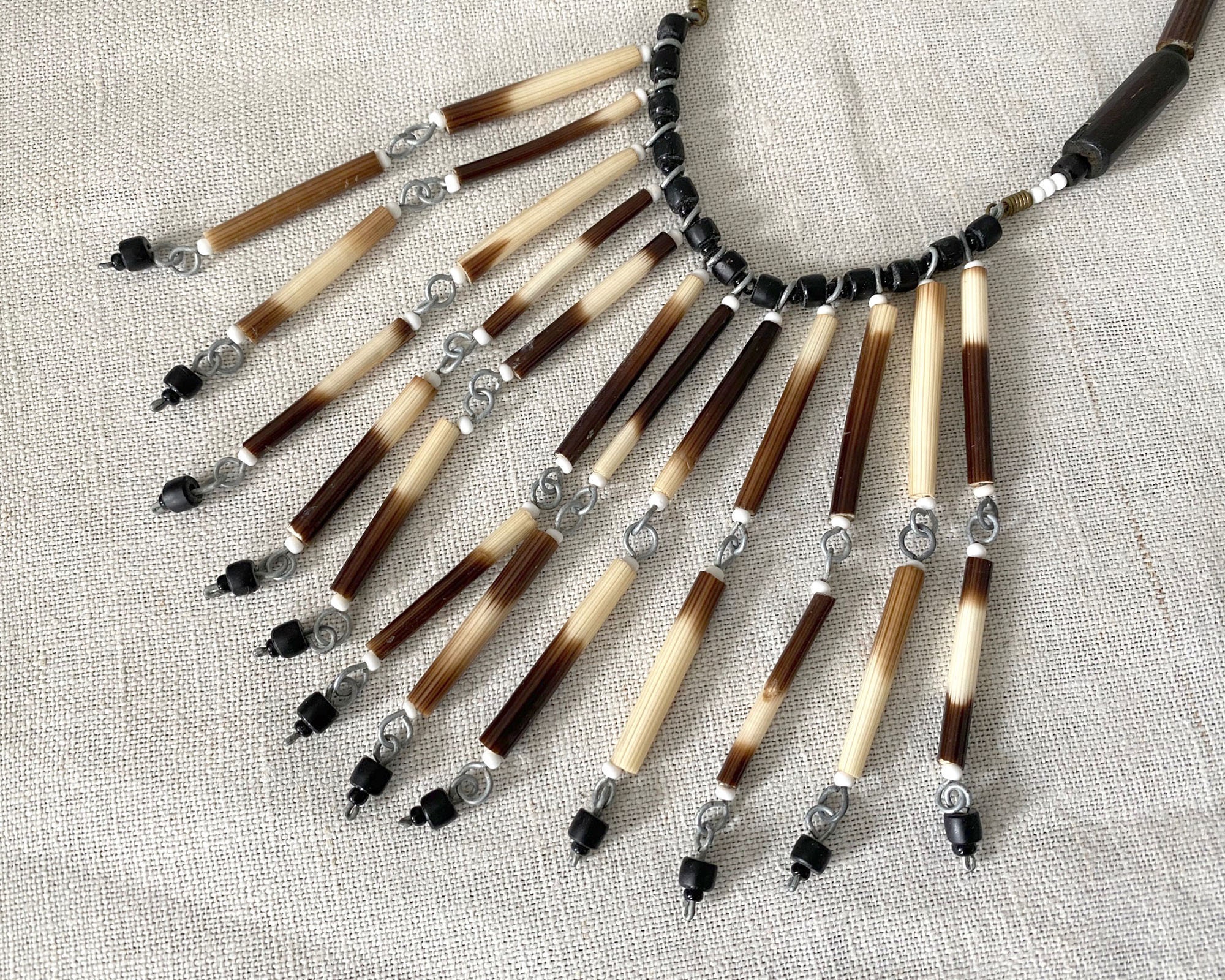 Porcupine quill necklace west - Gem