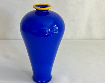Postmodern Hand Blown Glass Vase, Vintage Ibex Glass Studio, Cobalt Blue with Yellow Rim