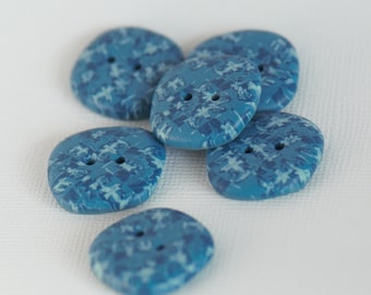 21 mm - 6 pcs. irregular-shaped, rounded corners, patterned blue Buttons set