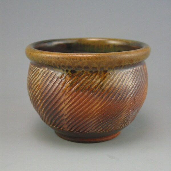 Bowl, wood-fired iron rich stonware with porcelain slip and tenmoku glazed interior