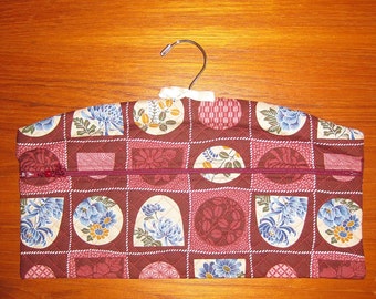 Floral Cameos Design Closet Hanger Organizer Quilted Japanese Asian Fabric Dark Burgundy