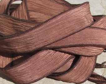 Mokkabraune Seidenbänder, Handgefärbte Braune Bänder, Menge 5 Handgemachte Schnüre Handgefärbter Schmuck oder Bastelband Brautblumenstraußbesatz