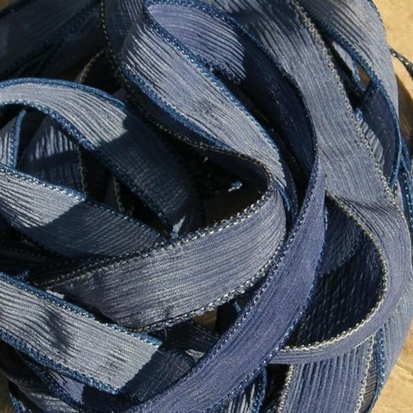 Rubans de soie BLUE JEAN, ruban de soie froissé, bracelets wrap, ruban teint à la main, quantité 5 à 15 cordes, rubans bleu denim