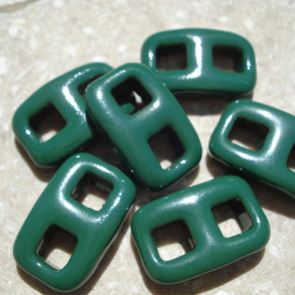 Evergreen Green Button Clasp, Two Hole Clasp Qty 1, All-One-Piece, Toggle Clasp, Great Ribbon Clasps, Spruce Green