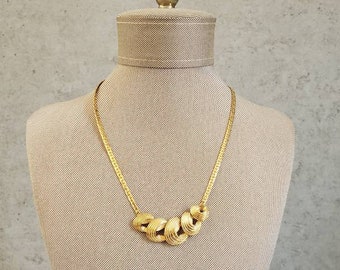 Vintage Avon Ribbon Curl Necklace -  Gold-Tone Swirl Necklace 1989
