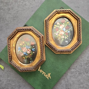 Vintage Italian Paintings - Pair of Small Floral Art with Gold Florentine Wooden Frame,  Italian Wall Art, Made in Italy
