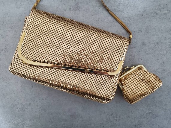 Vintage 70s Gold Metal Mesh Whiting DAvis Ladies Evening Clutch Purse Bag Holiday Gift for Her