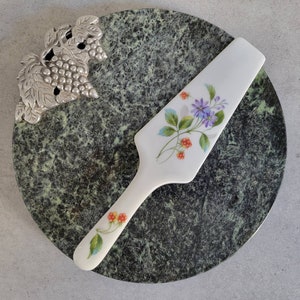 Vintage Porcelain Cake Server - Floral Pie Trowel, White Ceramic Dessert Server