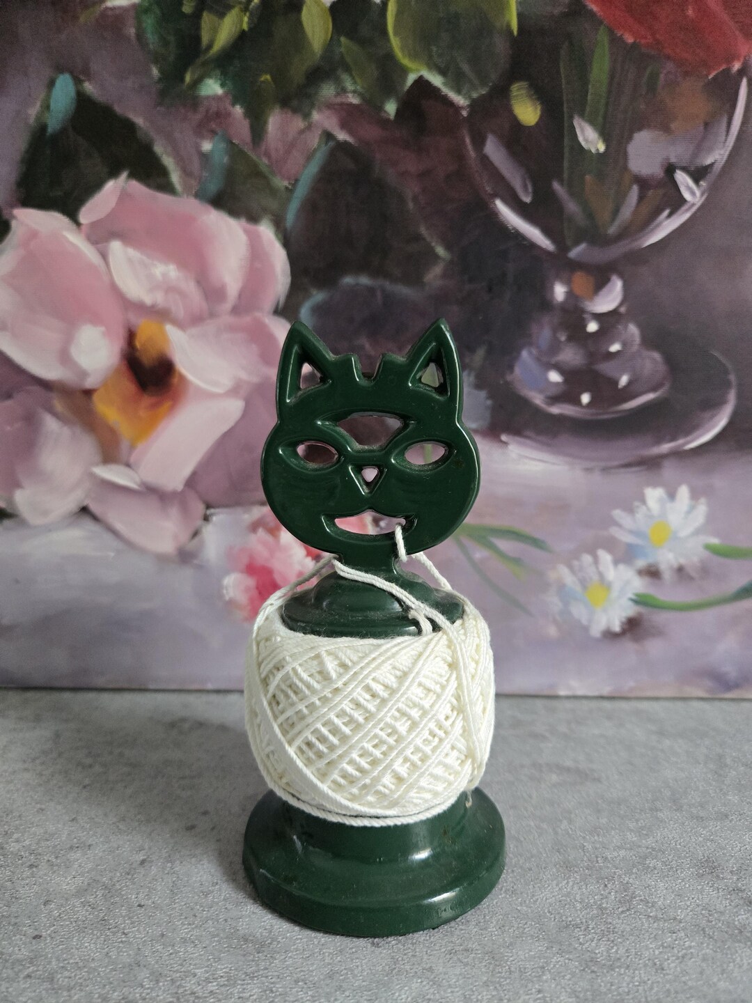 Vintage Dark Green Cat Cast Iron String Holder, 6