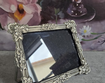 Vintage Elias Frame - Floral Frame, 1990 Fine Pewter Metal Floral Frame, Grandmillennial Style Table Shelf Decor