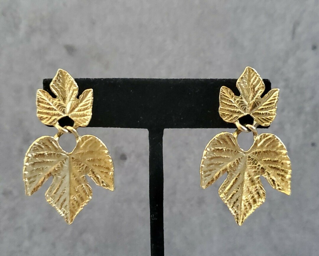 Vintage TRIFARI Leaf Earrings Gold Tone Ivy, Grape Leaf Dangle & Drop ...