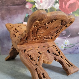 Carved Wood Expandable Book Stand  - Vintage Indian Carved Leaf Ornate Book Holder, Boho Shelf Decor