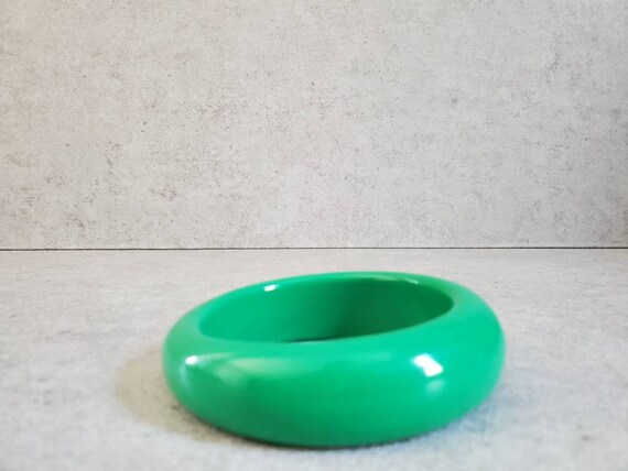 Vintage Green Bangle - Plastic Bracelet Cuff, Min… - image 4