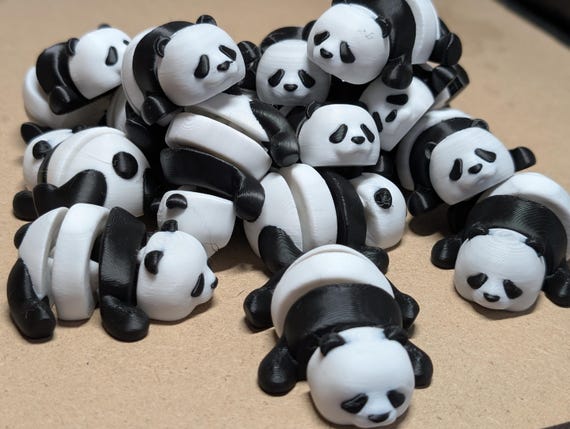 3D Printed Panda Flexi Animal – Cute Animal Toy Gift for Kids & Adults, Desk Decor
