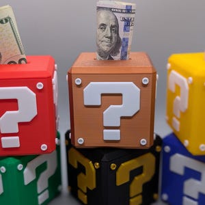 Mystery Block Piggy Bank – Mario-Inspired Coin Bank with Magnetic Closure | 3D Printed in Multiple Colors | Gamer Gift & Decor
