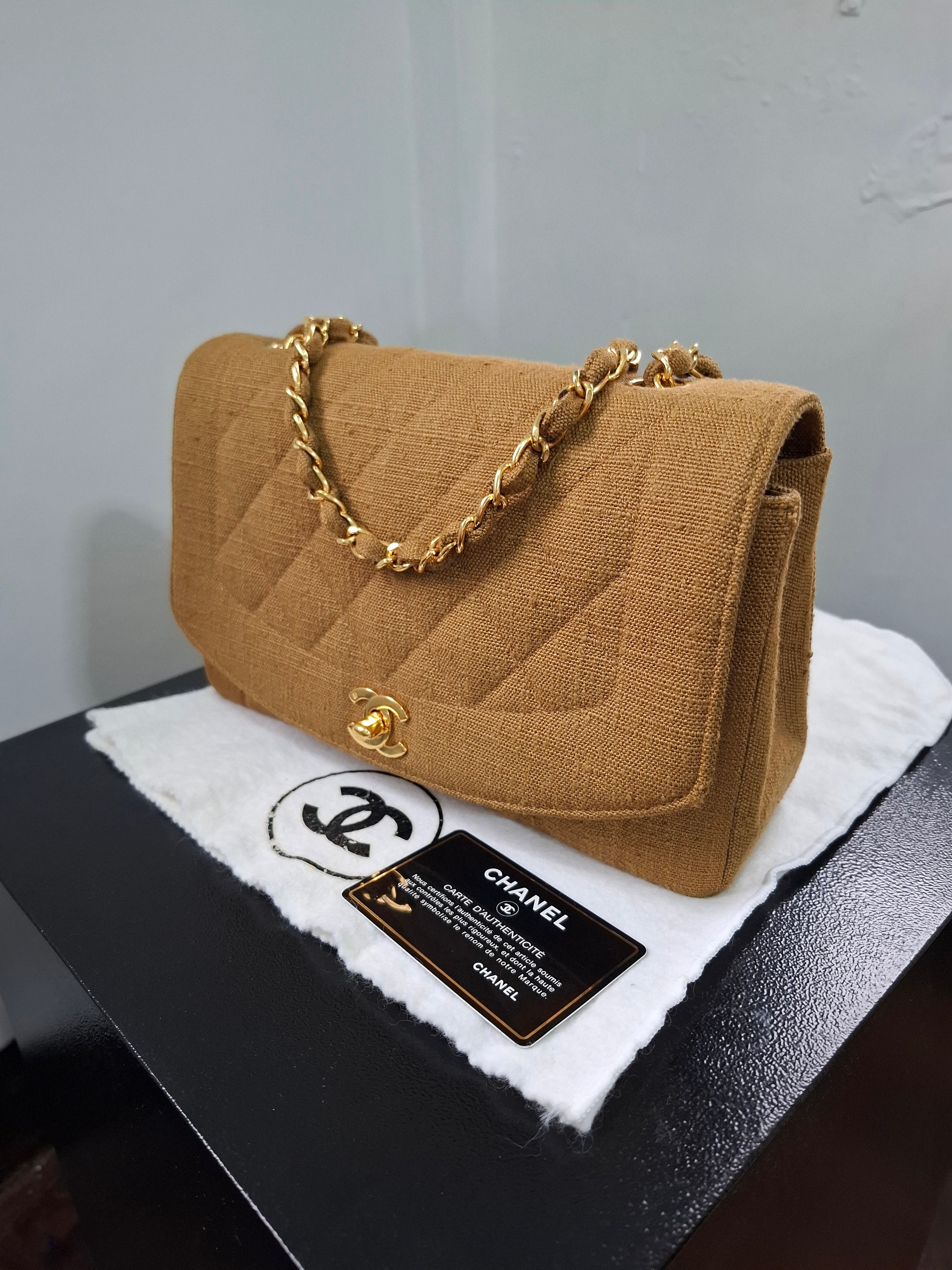 Chanel diana bag hotsell